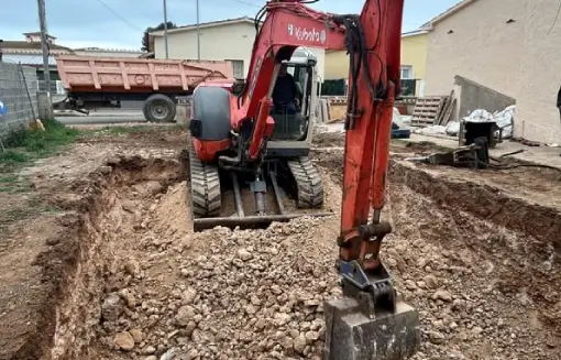 proyectos-privados-excavaciones-y-movimientos-de-tierra- excavacions-Jordi-fabrega-GIRONA Excavaciones y movimientos de tierra | Excavacions Jordi Fabrega | Construcción piscinas
